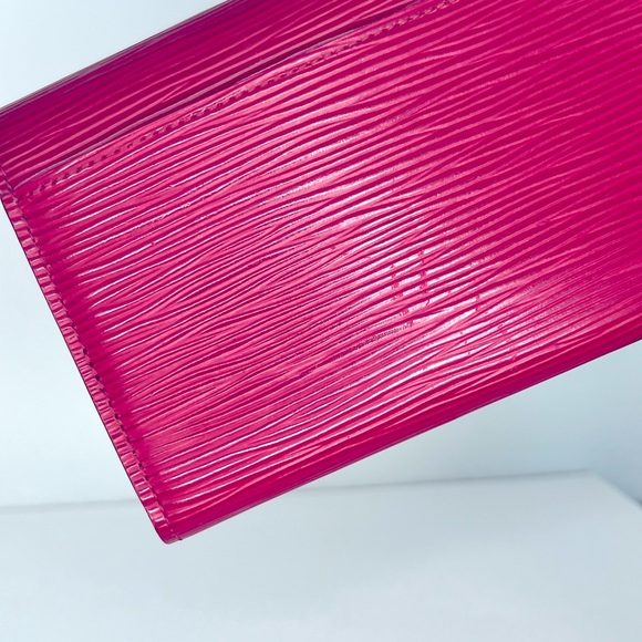 EUC Louis Vuitton Epi Magenta Portefeuille Sarah Leather Snap Zip Wallet COA - Picture 12 of 16